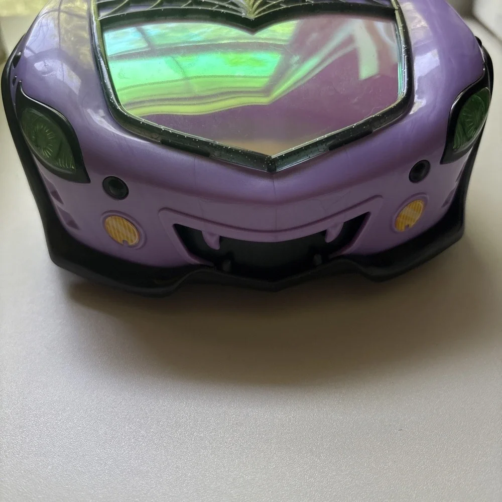 2022 Monster High G3 Ghoul Mobile Purple Car Spiderweb Pink Seats EXCELLENT!!